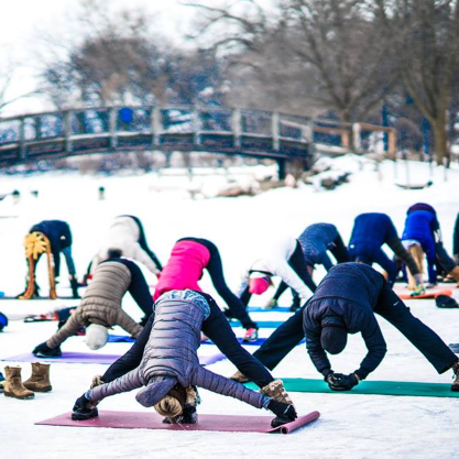 Snowga (yoga dans la neige)